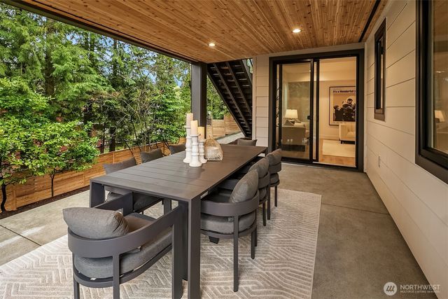 1706 111th Avenue NE, Bellevue, WA 98004