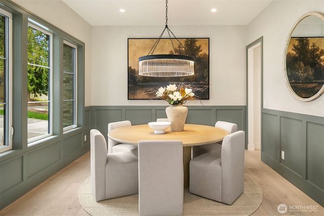 1706 111th Avenue NE, Bellevue, WA 98004