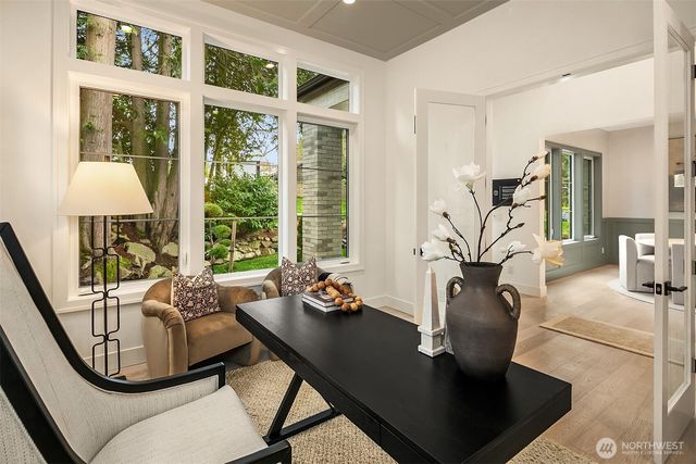 1706 111th Avenue NE, Bellevue, WA 98004