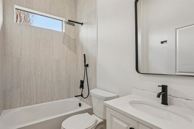 4915 NEW MILFORD STREET, North Port, FL 34288