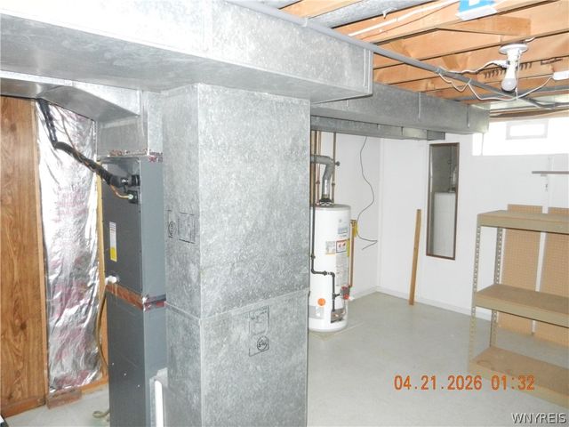 62 Deer Chase Rd Road, West Seneca, NY 14224