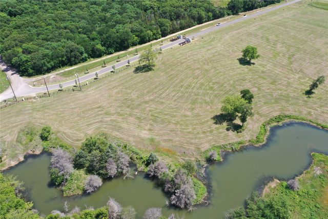 300 Shores Drive, Honey Grove, TX 75446