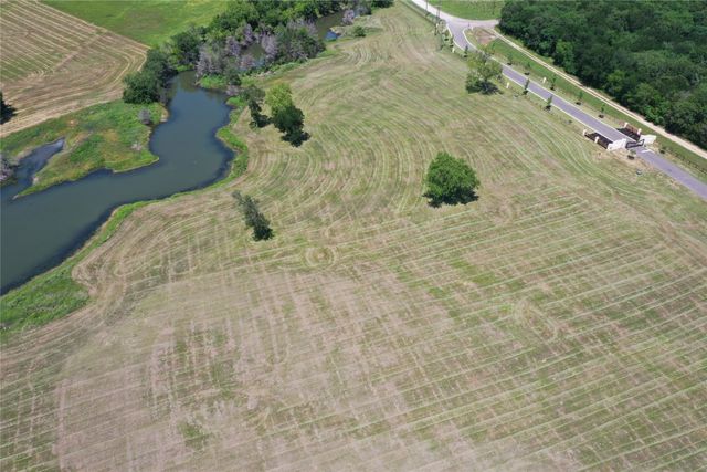 300 Shores Drive, Honey Grove, TX 75446