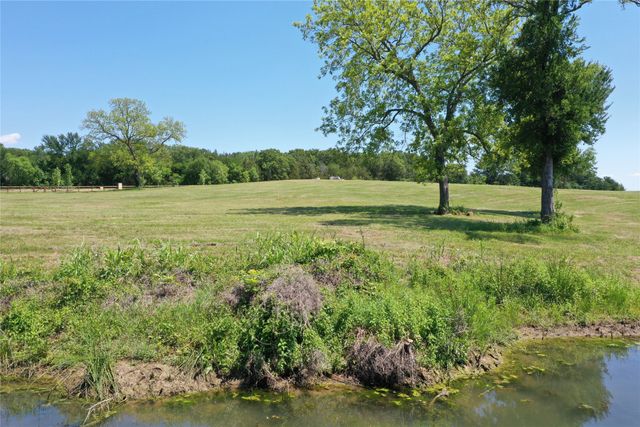300 Shores Drive, Honey Grove, TX 75446