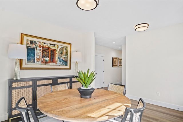 10 Baiting Brook Lane 67, Worcester, MA 01609