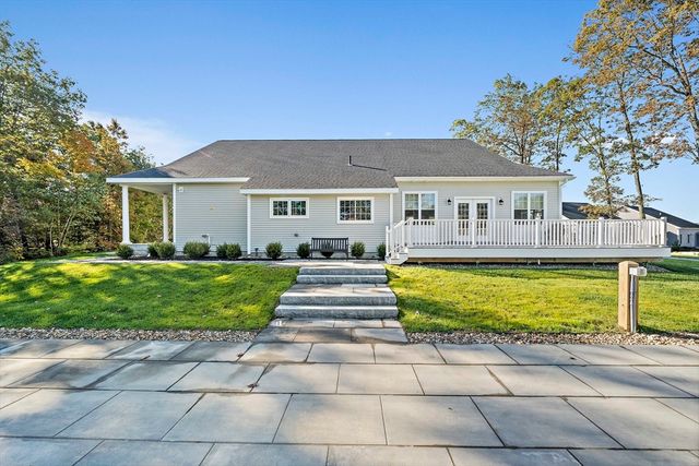 10 Baiting Brook Lane 67, Worcester, MA 01609