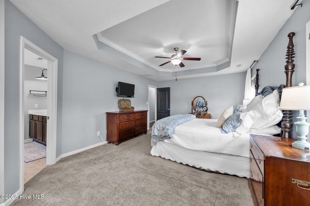 852 Dynasty Drive, Jacksonville, NC 28546