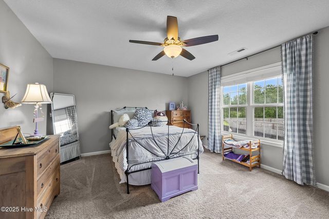 852 Dynasty Drive, Jacksonville, NC 28546