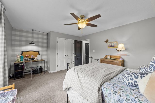 852 Dynasty Drive, Jacksonville, NC 28546