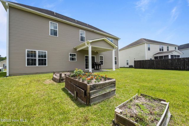 852 Dynasty Drive, Jacksonville, NC 28546