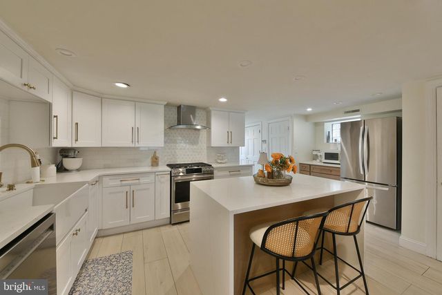3137 DRAPER ST, Philadelphia, PA 19136