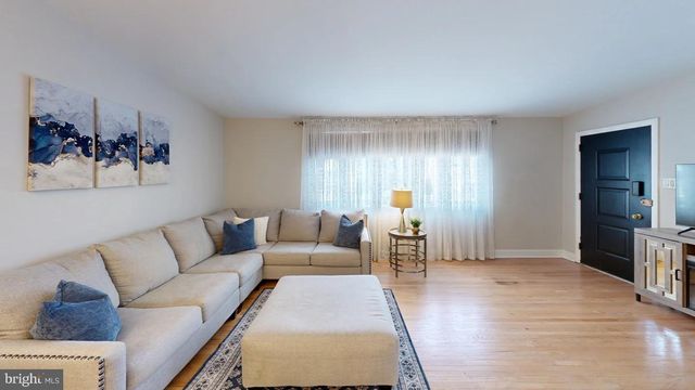 3137 DRAPER ST, Philadelphia, PA 19136