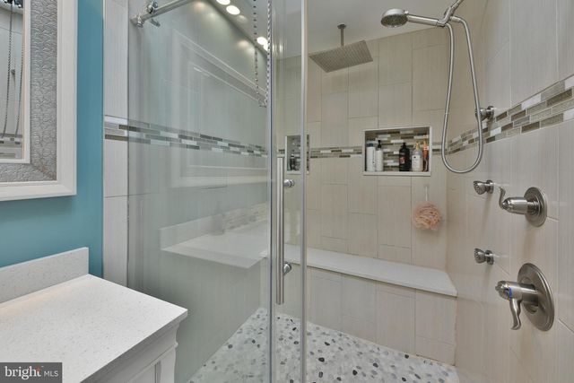 3137 DRAPER ST, Philadelphia, PA 19136