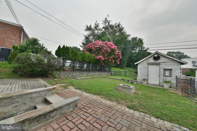 3137 DRAPER ST, Philadelphia, PA 19136