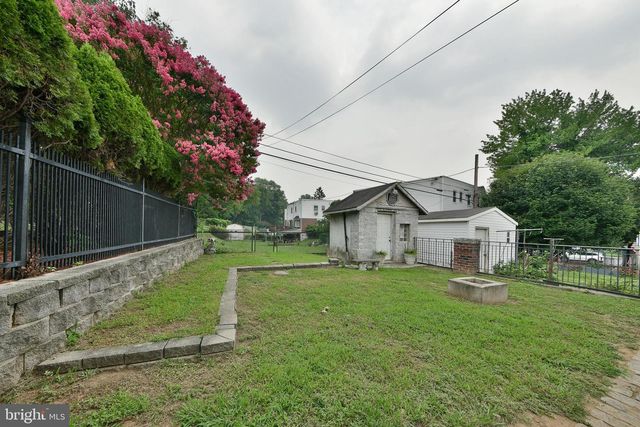 3137 DRAPER ST, Philadelphia, PA 19136
