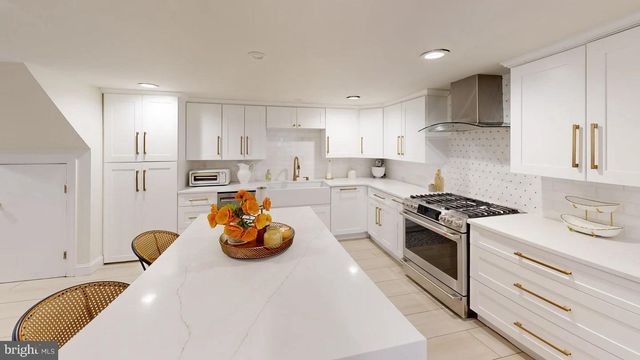 3137 DRAPER ST, Philadelphia, PA 19136