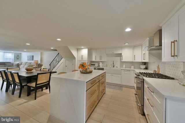 3137 DRAPER ST, Philadelphia, PA 19136