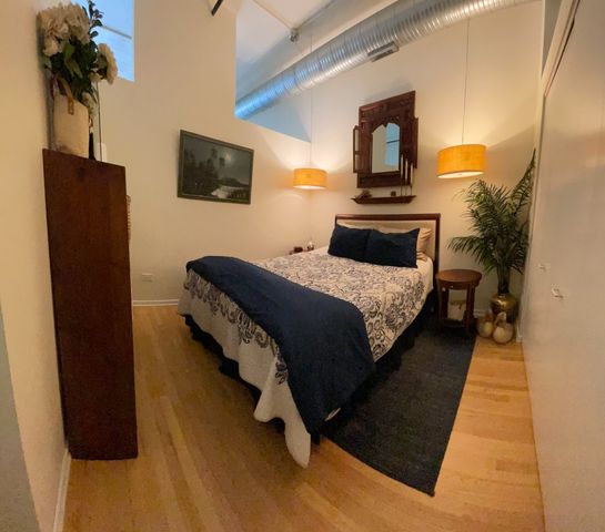 849 N Franklin Street 1206, Chicago, IL 60610