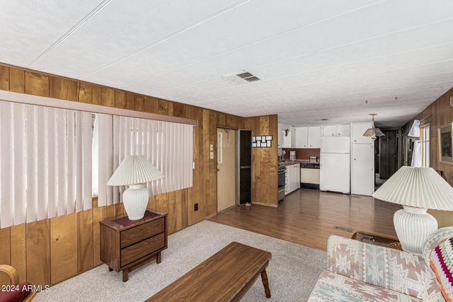 305 S VAL VISTA Drive 202, Mesa, AZ 85204