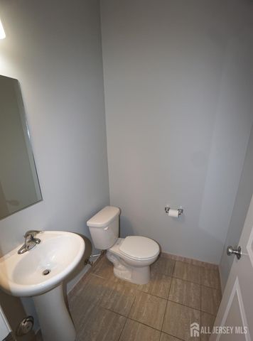 1299 St. George Avenue 103, Colonia, NJ 07067