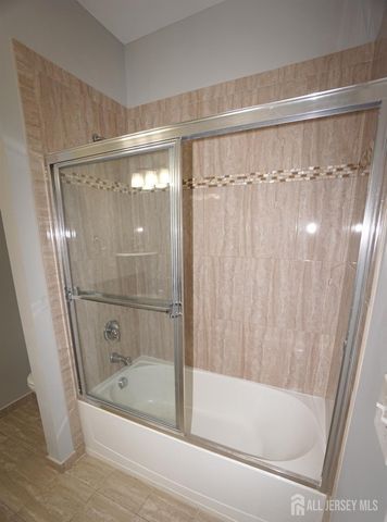 1299 St. George Avenue 103, Colonia, NJ 07067
