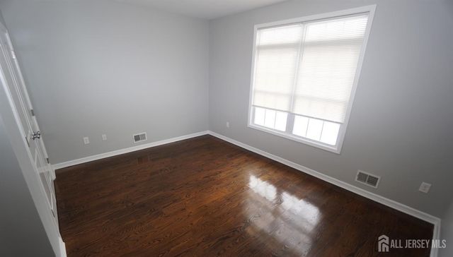 1299 St. George Avenue 103, Colonia, NJ 07067