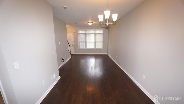 1299 St. George Avenue 103, Colonia, NJ 07067