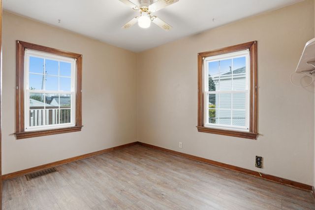 1729 Brown Street, Bettendorf, IA 52722