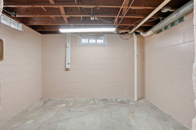 1729 Brown Street, Bettendorf, IA 52722