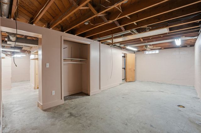 1729 Brown Street, Bettendorf, IA 52722