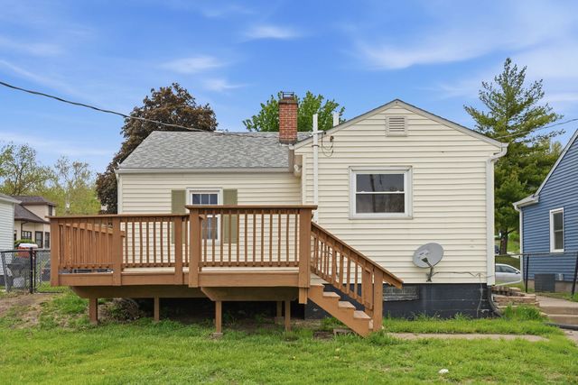 1729 Brown Street, Bettendorf, IA 52722