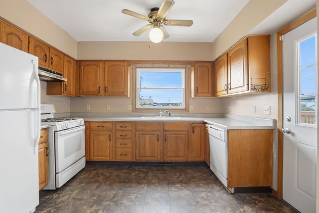 1729 Brown Street, Bettendorf, IA 52722