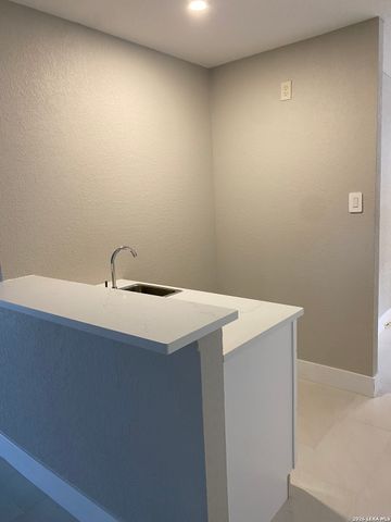 1902 Creek Mountain St, San Antonio, TX 78259