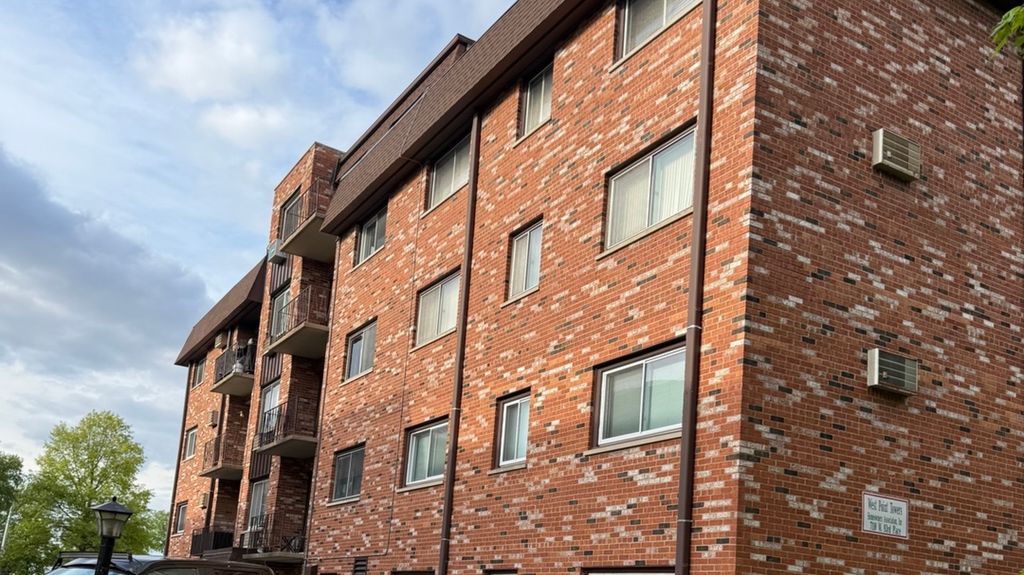 7110 W 93rd Place 3F, Oak Lawn, IL 60453