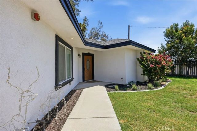 3777 Elm, San Bernardino, CA 92404