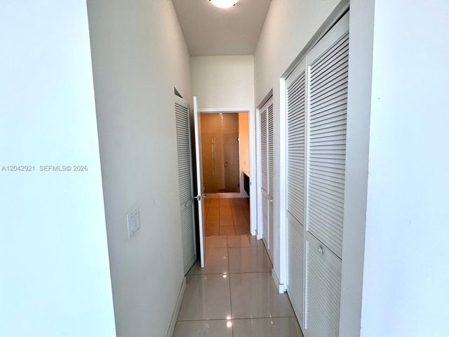 7825 NW 107th Avenue 706, Doral, FL 33178