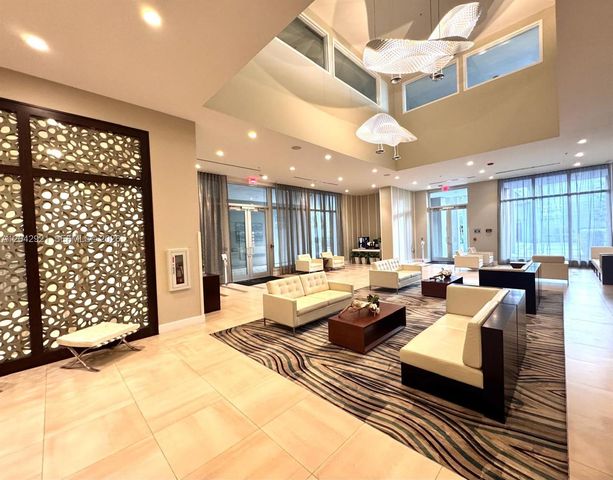 7825 NW 107th Avenue 706, Doral, FL 33178