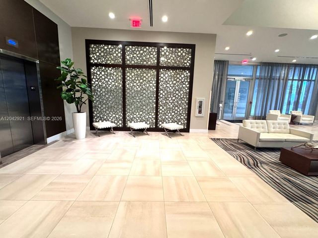 7825 NW 107th Avenue 706, Doral, FL 33178