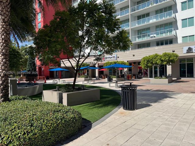 7825 NW 107th Avenue 706, Doral, FL 33178