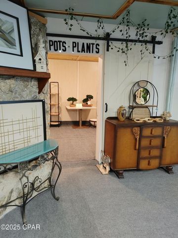 5022 HWY 22, Callaway, FL 32404