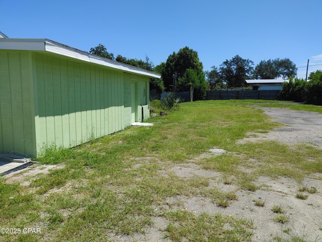 5022 HWY 22, Callaway, FL 32404