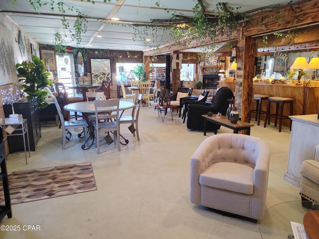 5022 HWY 22, Callaway, FL 32404