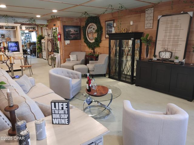 5022 HWY 22, Callaway, FL 32404