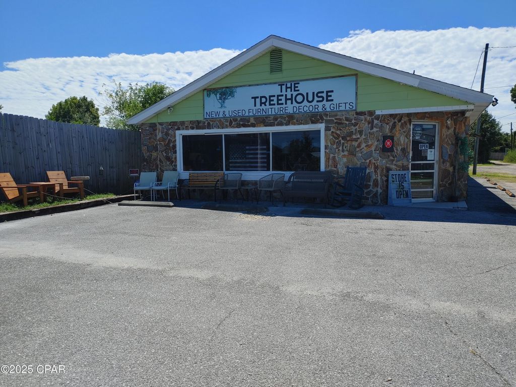 5022 HWY 22, Callaway, FL 32404