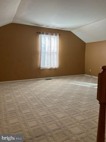 660 CHADBOURNE CT, Harleysville, PA 19438