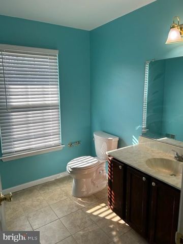 660 CHADBOURNE CT, Harleysville, PA 19438