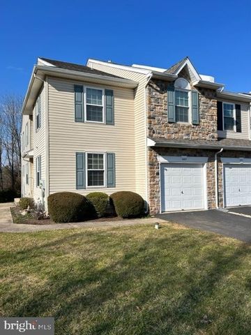660 CHADBOURNE CT, Harleysville, PA 19438