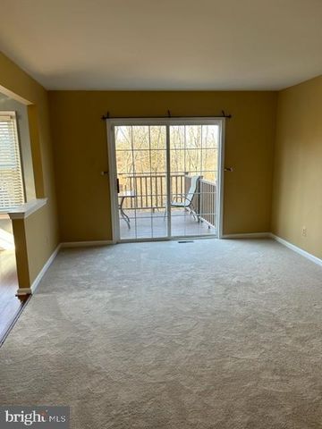 660 CHADBOURNE CT, Harleysville, PA 19438