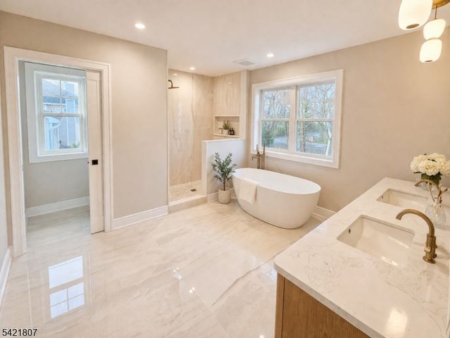 152 Harrow Rd, Westfield Town, NJ 07090