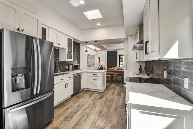 4830 N 65th Street 113, Scottsdale, AZ 85251